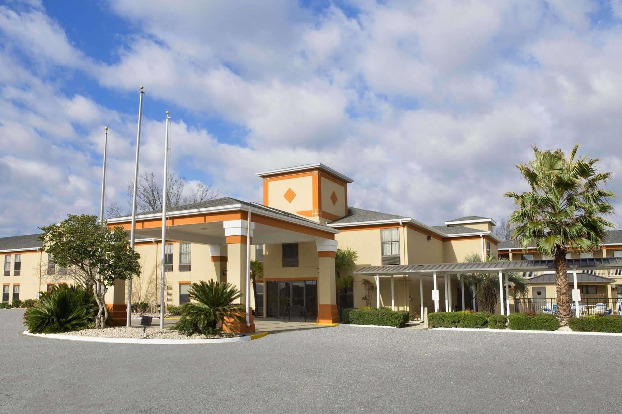 Quality Inn Kinder Buitenkant foto
